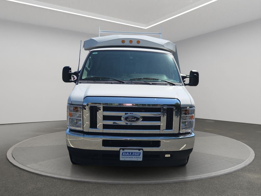 2024 Ford E-450SD Base DRW