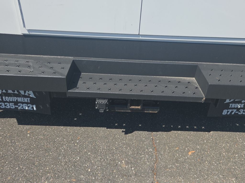 2024 Ford E-450SD Base DRW