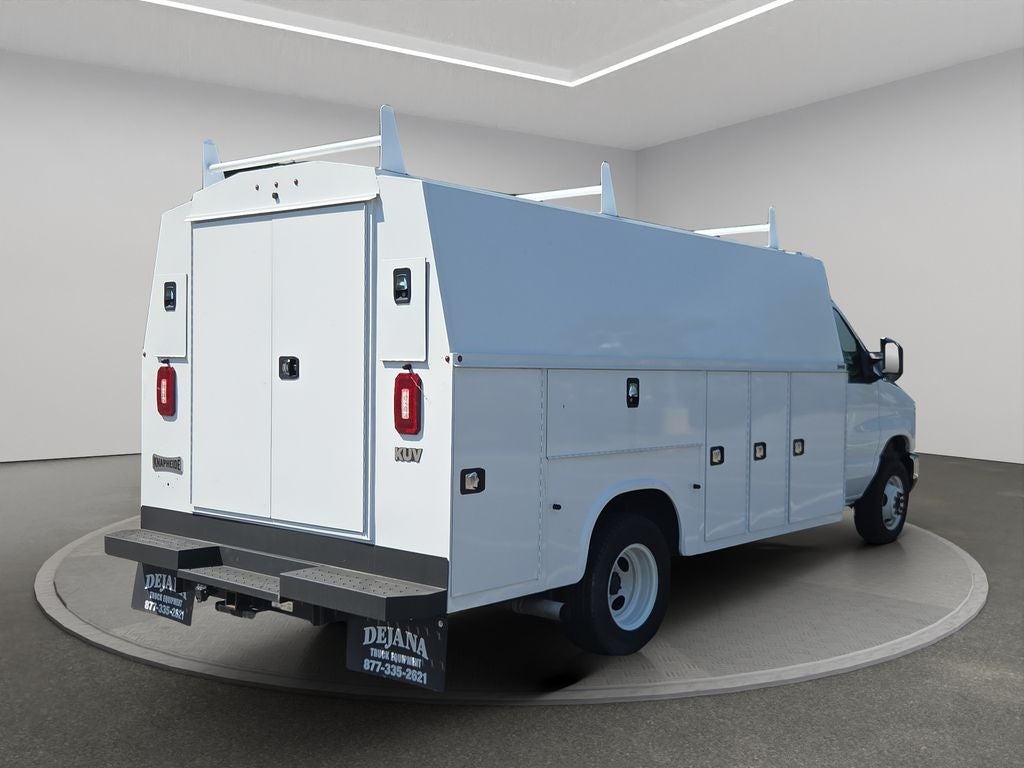 2024 Ford E-450SD Base DRW