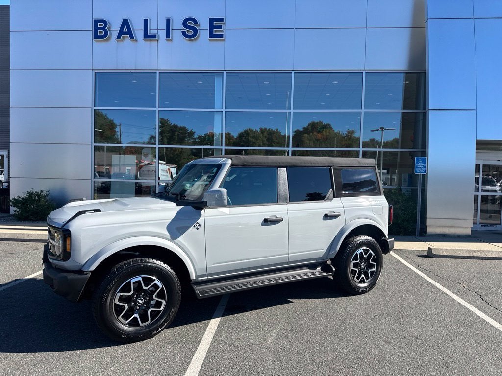 2026 Ford Bronco Outer Banks