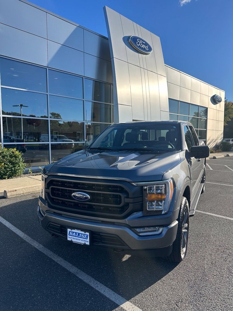 2023 Ford F-150 XLT V8 5.0