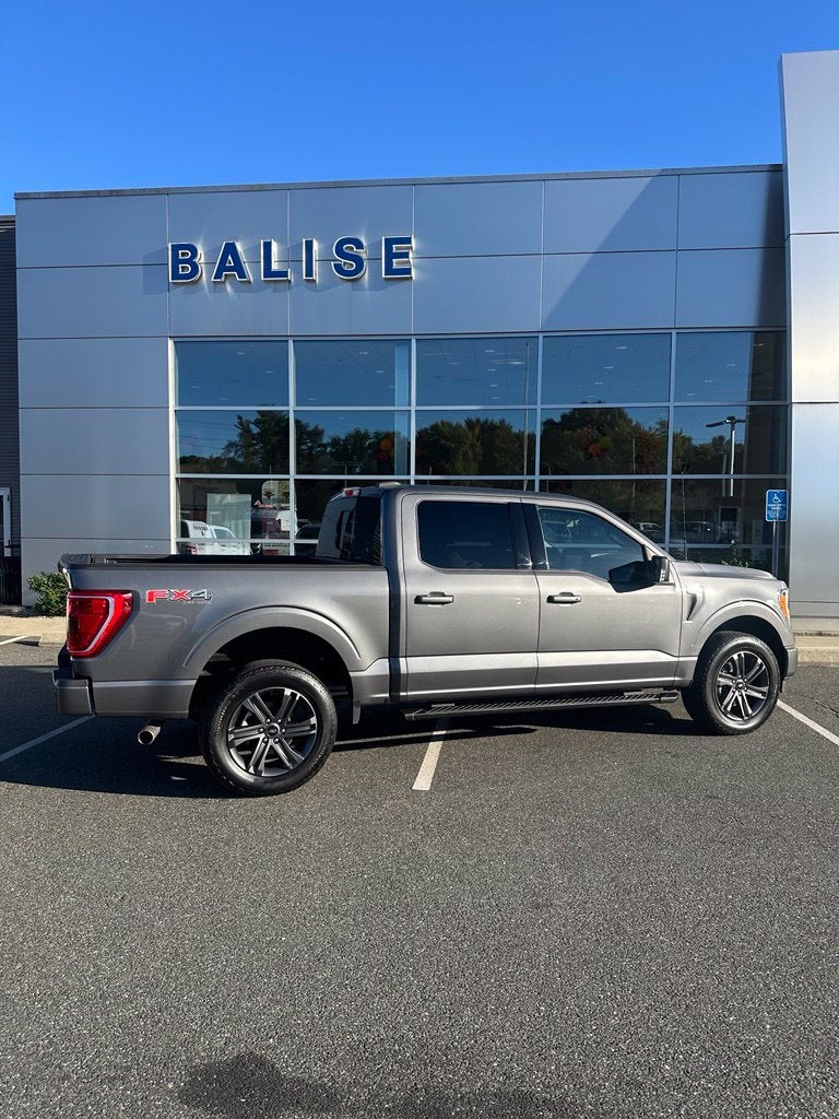 2023 Ford F-150 XLT V8 5.0