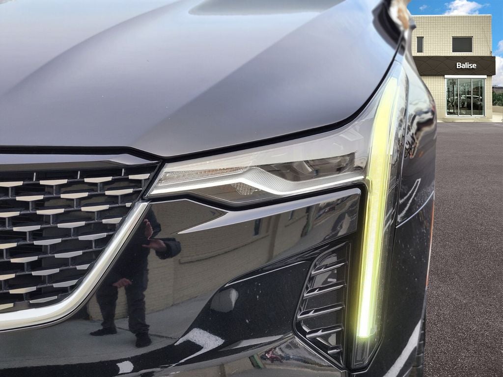 2023 Cadillac CT4 Luxury AWD