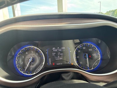 2024 Chrysler Voyager LX