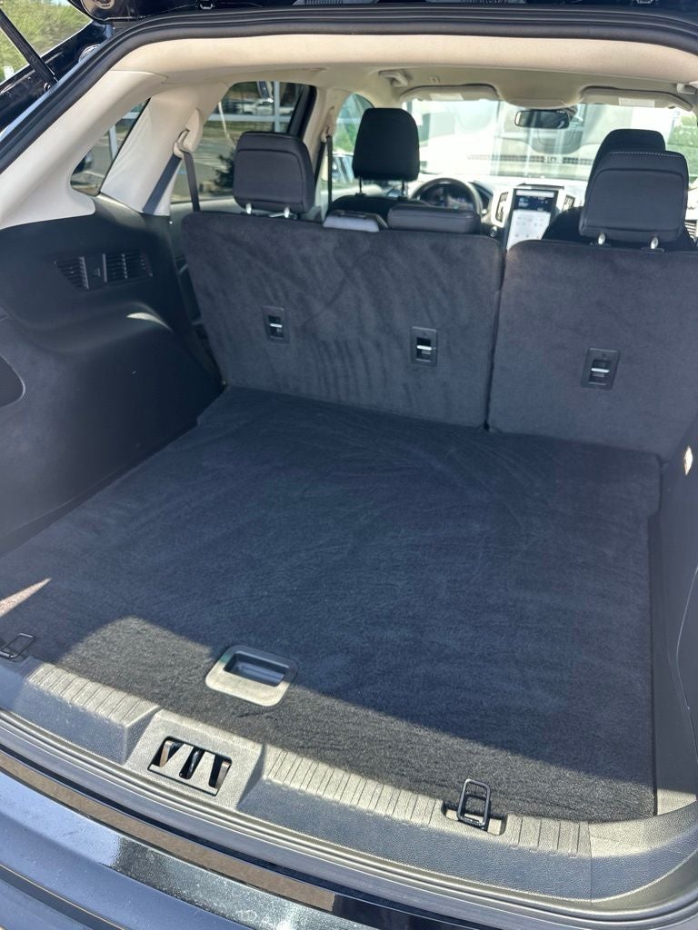 2022 Ford Edge SE