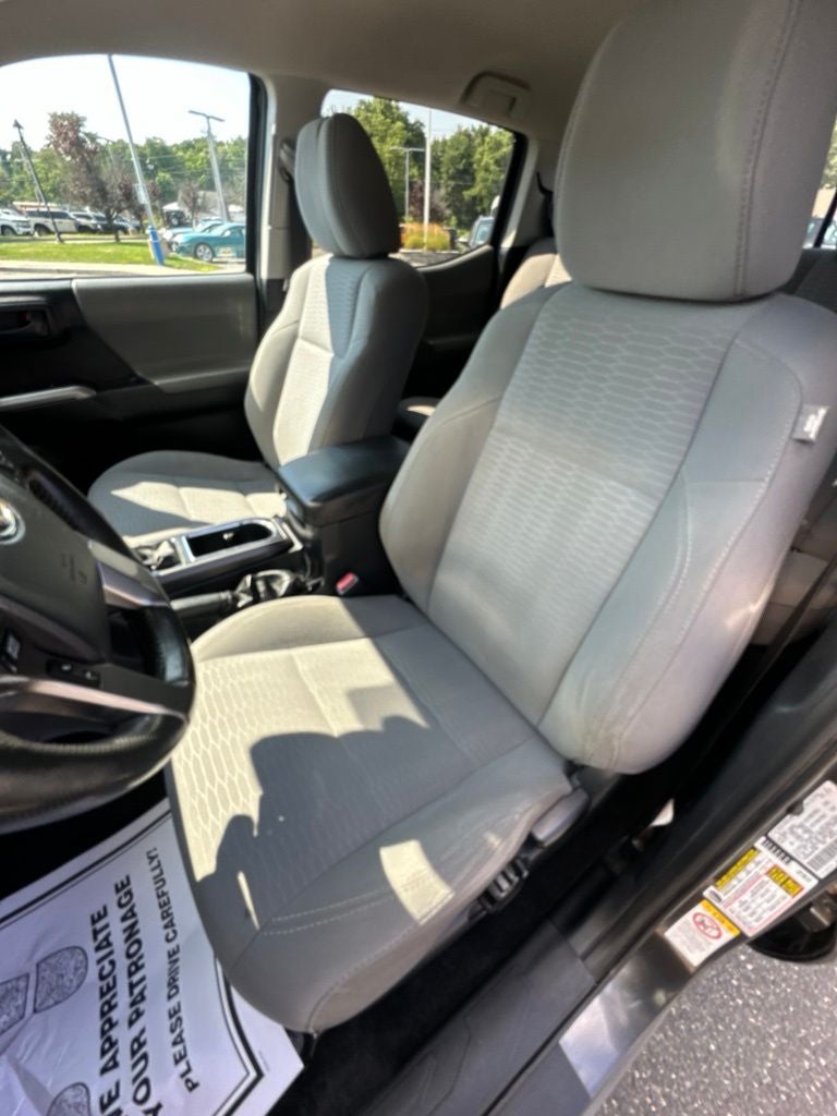 2019 Toyota Tacoma SR5 V6