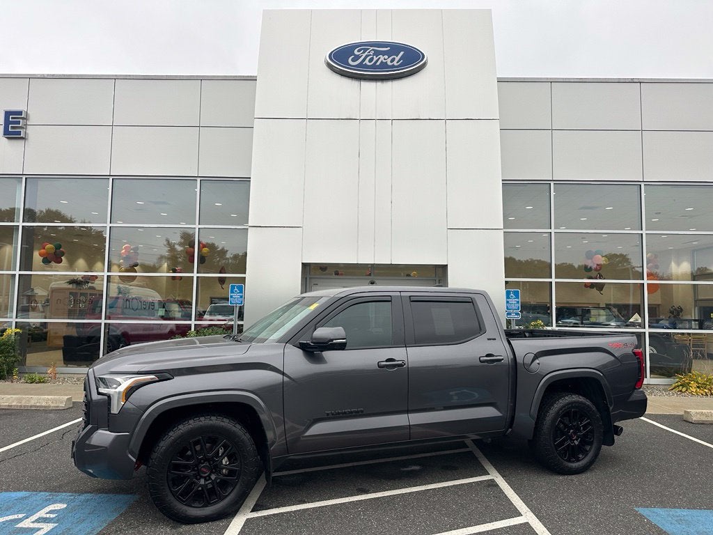 2024 Toyota Tundra SR5