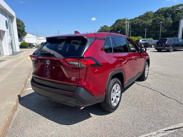 2024 Toyota RAV4 LE