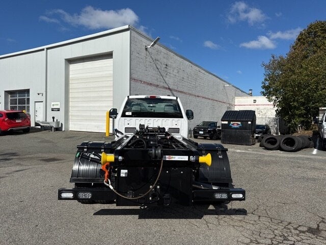 2025 Ford F-600SD XL